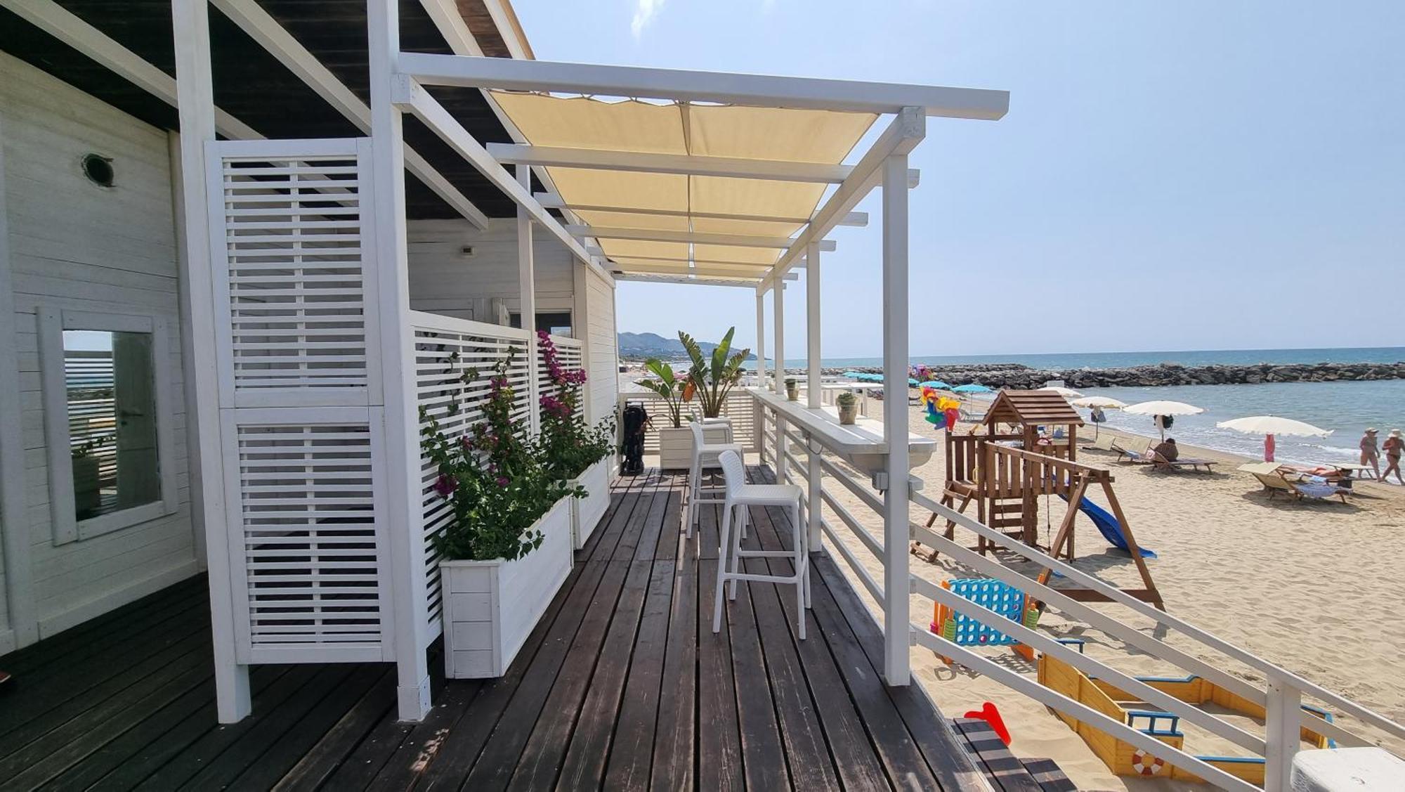 La Villa Fronte Spiaggia Bandiera Blu Sperlonga Exterior photo